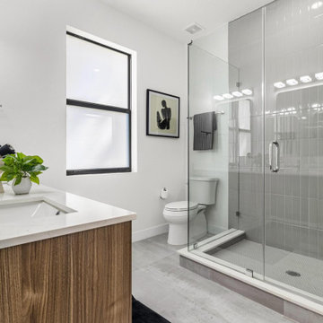 Modern Minimalist Serenity: A Refreshing Bathroom Retreat