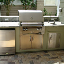 outdoor kitchens/grills