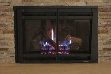 Gas fireplace insert