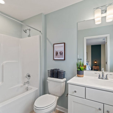 Ironbridge Townhomes - Westbrook Townhome - Guest Bathroom