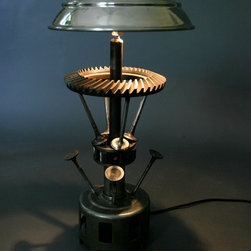 Keith Stone "Lincoln lamp" - Sculptures