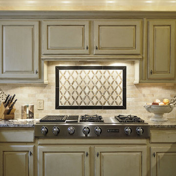 Ivory Travertine with Absolute Black Granite