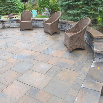 Cambridge Raised Patio Ledgestone XL w/ MaytRX 6 Seating Wall