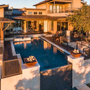 Linear Pool with Negative Edge in San Antonio, TX