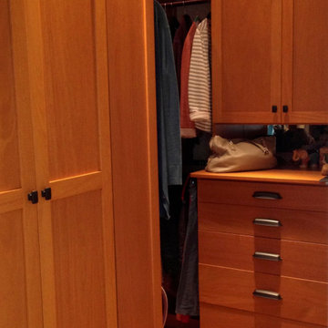MILL VALLEY MAHOGANY CLOSET