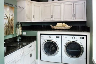 Laundry room photo in Vancouver