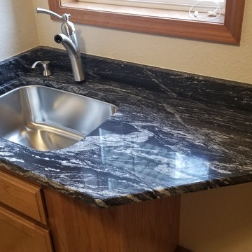 "Silver Waves" Granite Countertops