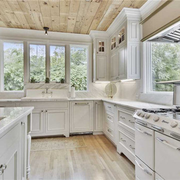 Washed Wood & White Elegance