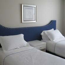 King to twin guest room