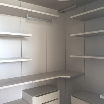 Walk-in closet