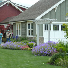 Fence behind garage