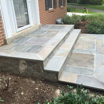 Flagstone Walkway in Bethesda MD with Border on Stoop