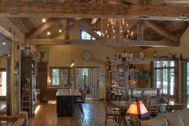 Mountain style family room photo in Minneapolis