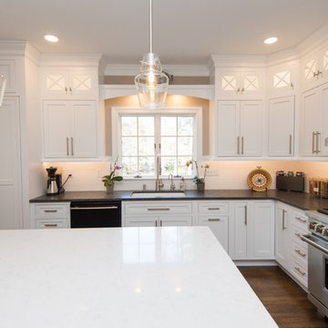White & Smoke Kitchen