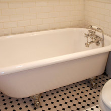 Claw foot bathtubs