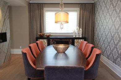 Example of a transitional dining room design in Toronto
