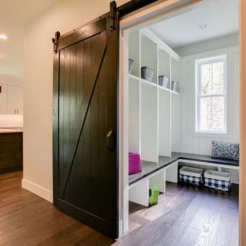 Farmhouse Chic Hits Minneapolis Suburb!!
