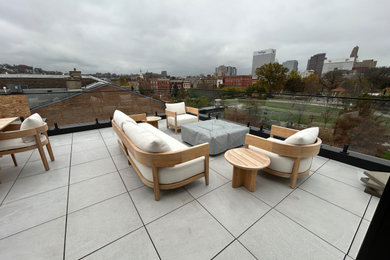Minimalist patio photo in Cincinnati