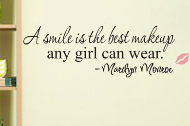 A Smile Is The Best Makeup Any Girl Can Wear Wall Sticker