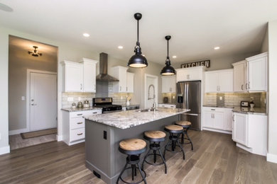 Inspiration for a rustic kitchen remodel in Cedar Rapids