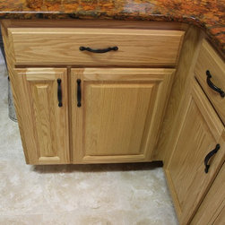 Iowa Oak Kitchen - Kitchen Cabinetry
