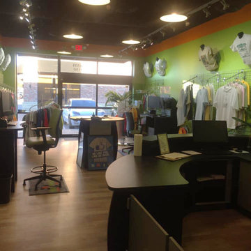 Big Frog Custom T-Shirts & More