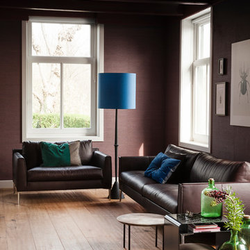 Heelz - Modern Leather Sofa