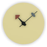LeisureMod - LeisureMod Manchester Modern Round Silent Non-Ticking Wall Clock, Ceam - The clock is Silent Ticking