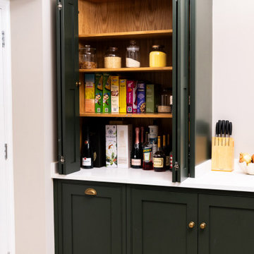Classic In-Frame Shaker Beaded Front Frame Walk-In Pantry - Cuffley