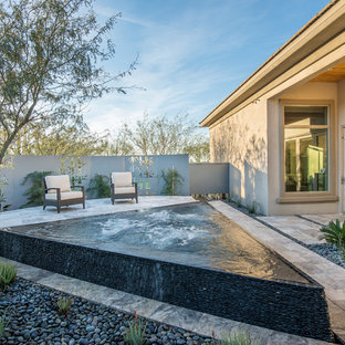 フェニックスのオーダーメイドコンテンポラリースタイルのおしゃれなプールの写真