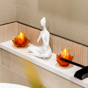 Minimalist Freestanding Tub Styling