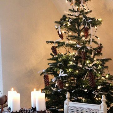 Vintage-Weihnachten mit Dekorationenaus der Natur