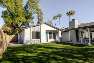 Exterior home idea in Phoenix