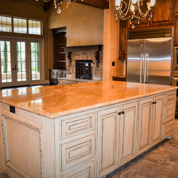 Traditional Kitchen - Center Island