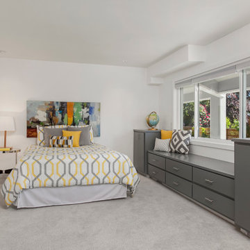 Mid-Century Modern Clyde Hill Home