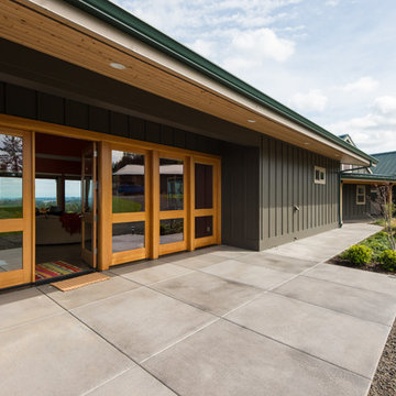 Bald Peak Vineyard Home