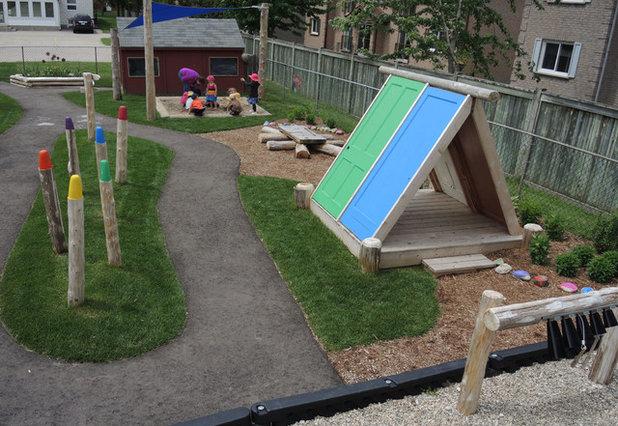 Классический Детская by Earthscape - Playground Design & Build