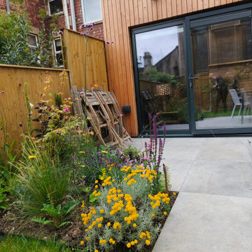 Bath Garden Room / Teenage Den