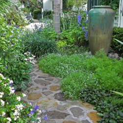 Water feature - Outdoor Fountains And Ponds