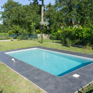 Margelle de piscine en Béton Ciré Coloré