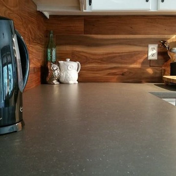 Acacia Backsplash