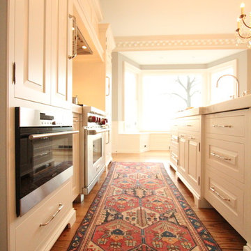 Vintage Runner in Compact White Inset Kitchen