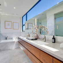 425 Mulberry Master Bath