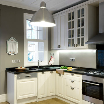 Kitchen Undercabinet Lighting