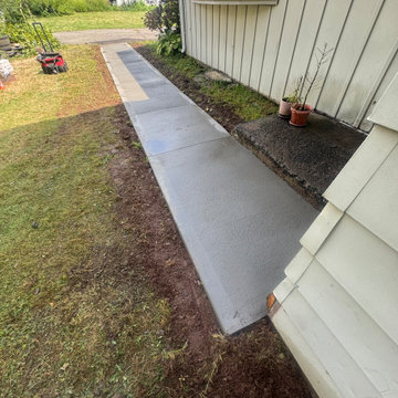 Concrete side walk