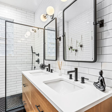 Wicker Park Bathroom