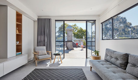 Houzz Tour: Raising the Roof Helps an Old House Sing