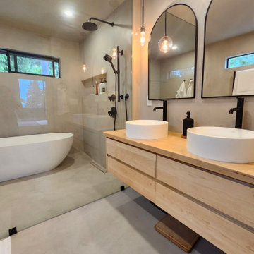 Project Raq (bathrooms)
