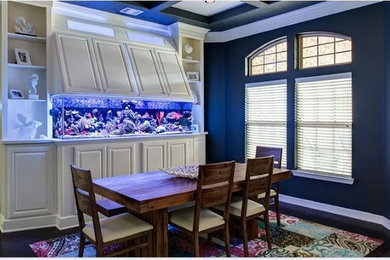 Dining room - traditional dining room idea in Houston