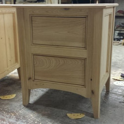 DISTRESSED NIGHTSTANDS - Nightstands And Bedside Tables